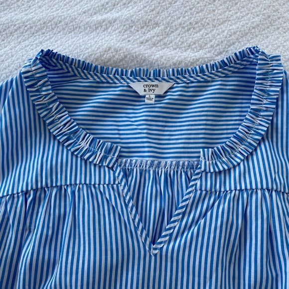 Blue and white stripe Crown and Ivy Top - Picture 3 of 5